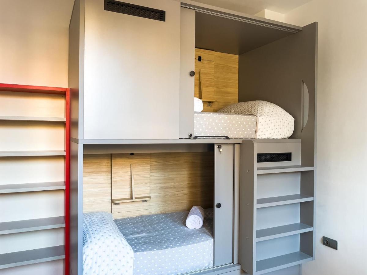 Leevin Student Barcelona Apartment Bagian luar foto