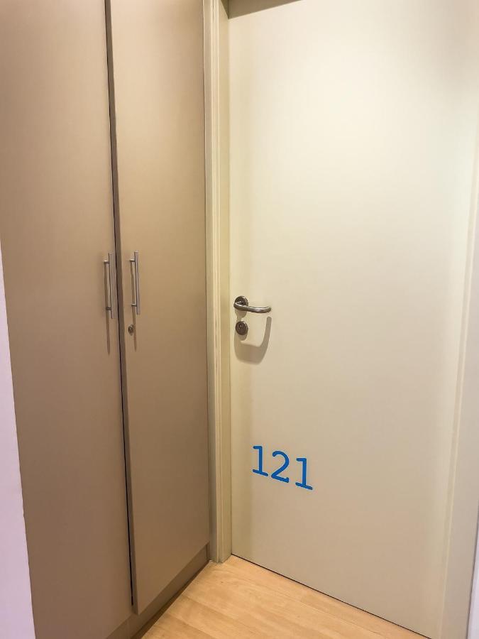 Leevin Student Barcelona Apartment Bagian luar foto