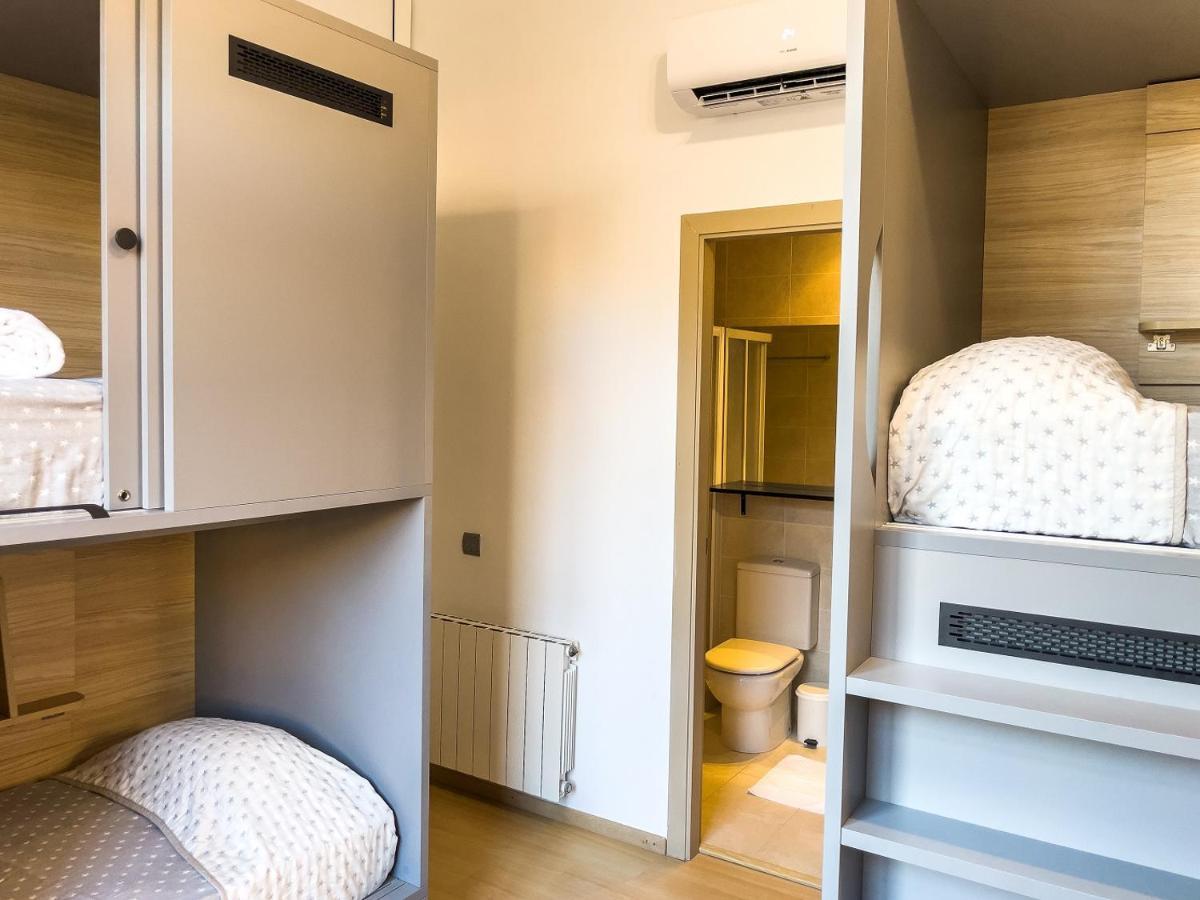 Leevin Student Barcelona Apartment Bagian luar foto
