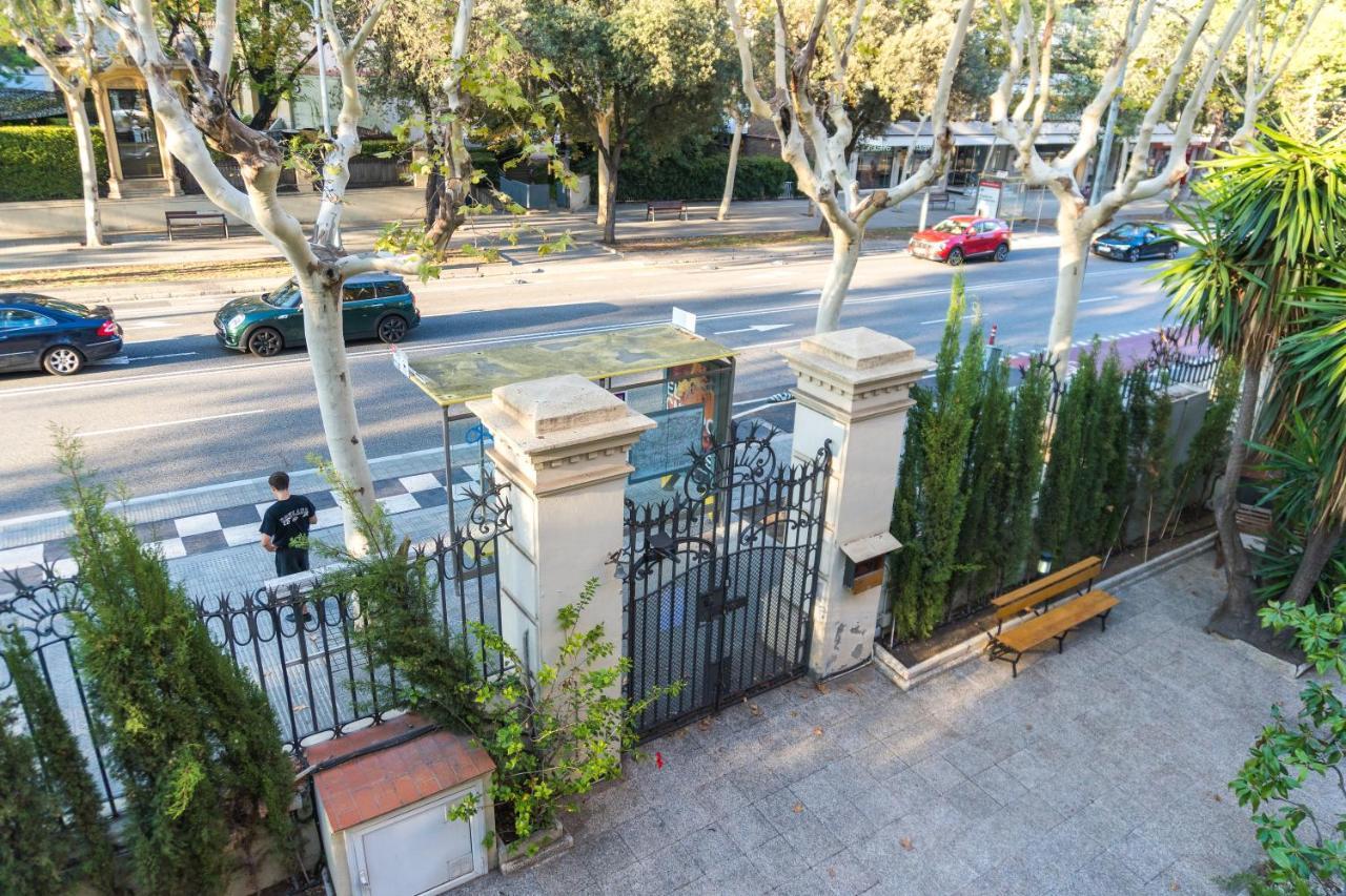 Leevin Student Barcelona Apartment Bagian luar foto